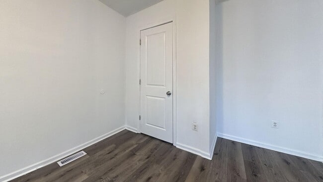 Building Photo - 1641 S 53rd St