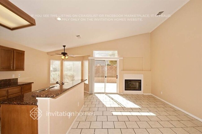 Building Photo - 1876 Blue Ribbon Dr