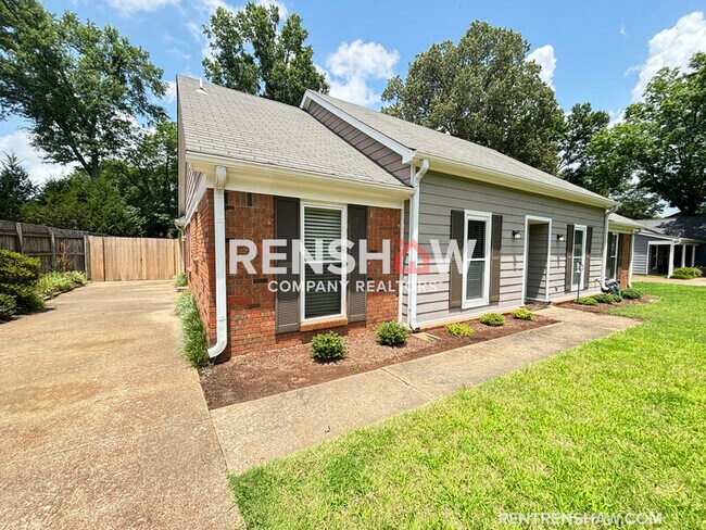 Foto del edificio - 8462 River Glen Dr