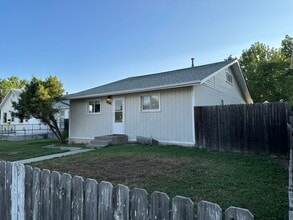 Building Photo - 608 S 35th St