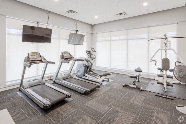 Fitness Center - West River Commons
