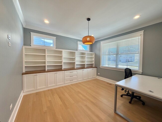 Foto del edificio - 4524 Sterling Rd