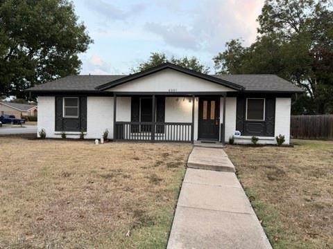 Foto principal - 6001 Lindy Ln