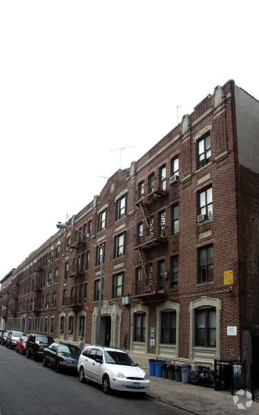 28-30 Argyle Rd - Caton Garden