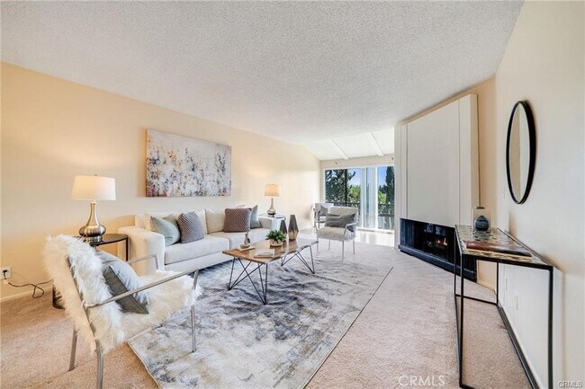 Foto del edificio - 12830 Burbank Blvd