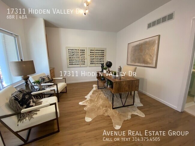 Building Photo - Wonderful 6 bed 4 bath home tucked away in...