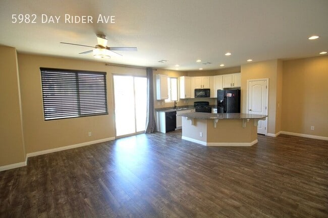 Building Photo - 5982 Day Rider Ave