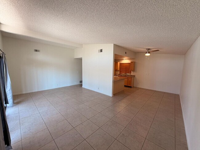 Foto del edificio - 74-118 Catalina Way - 74-118