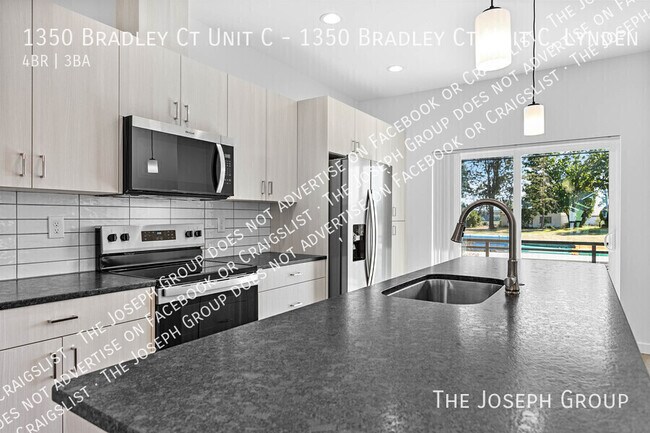 Foto del edificio - 1350 Bradley Ct