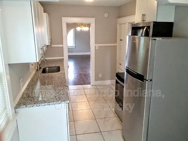 Foto del edificio - 1328 Wakefield Ave