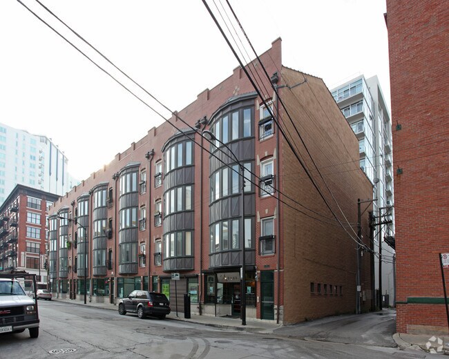 Building Photo - 67-79 E 16th St