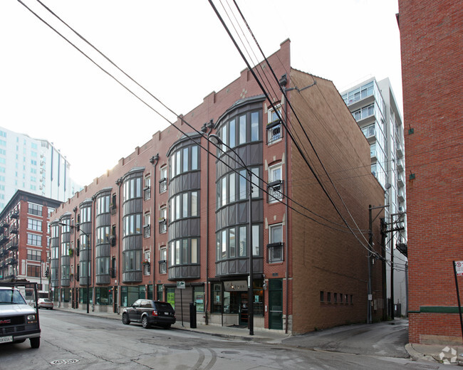 Building Photo - 69-79 E 16th St