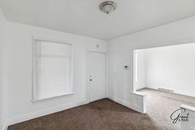 Foto del edificio - $1495 - 4 Bedroom/2 Bath Home in Islandview