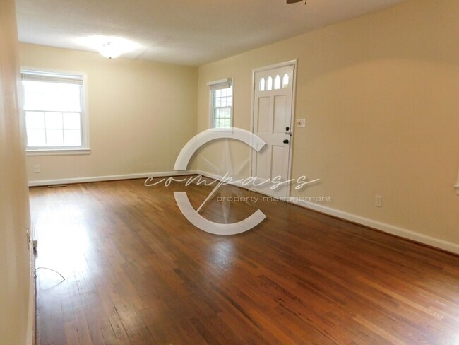 Foto del edificio - 1839 Sumter St NW
