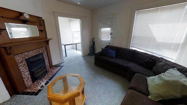 Foto del edificio - 802 E Kingsley St