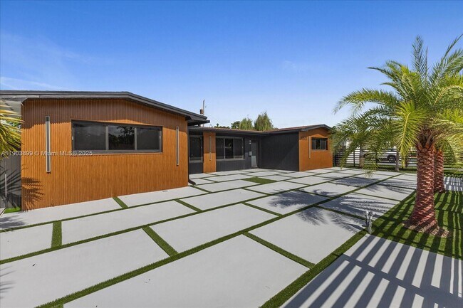 Foto del edificio - 19511 NE 18th Pl