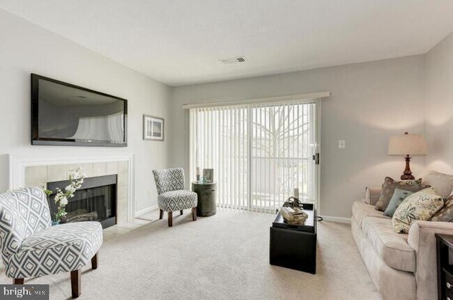 Building Photo - 20285 Beechwood Terrace