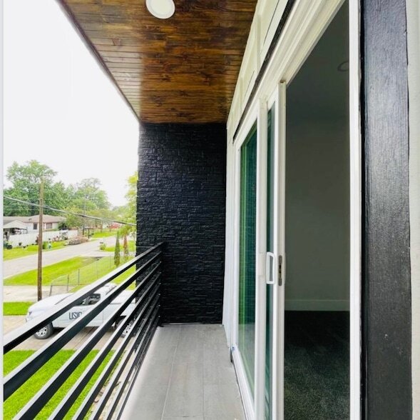 Foto del edificio - 7203 Weyburn St