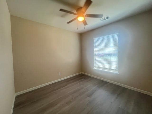 Foto del edificio - 316 Sweet Pea Ln