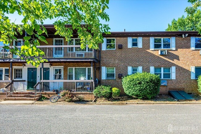 Building Photo - 55 Gill Ln