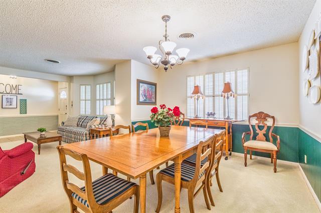 Foto del edificio - 2481 Post Oak Rd