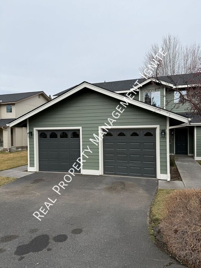 Building Photo - 1972 NE Sams Loop