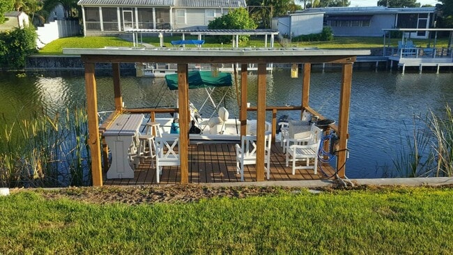 Building Photo - The Lake House Seasonal Rental