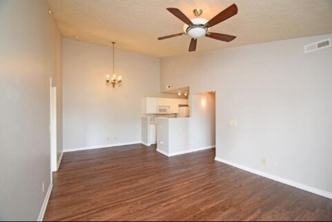 Building Photo - 7307 Chatham Ct