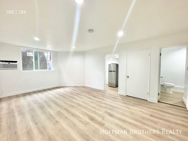 Foto del edificio - 1447 S Sherbourne Dr