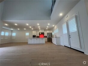 Building Photo - 240 Sora