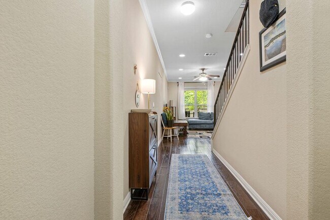 Building Photo - 13400 Briarwick Dr
