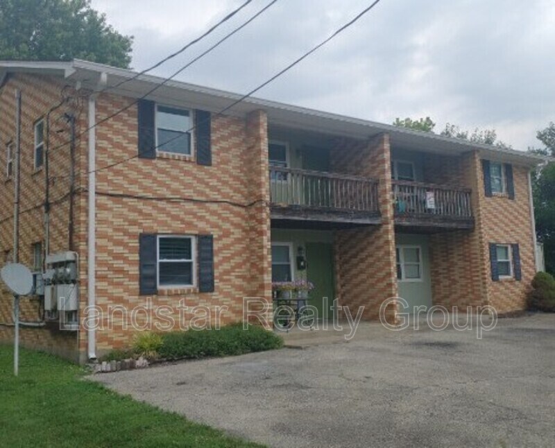 3811 Carpenter Dr Unit 3, Louisville, KY 40229 Condo for Rent in Louisville, KY