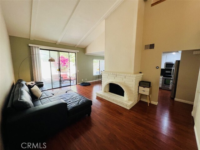 Foto del edificio - 1001 Creekside Dr