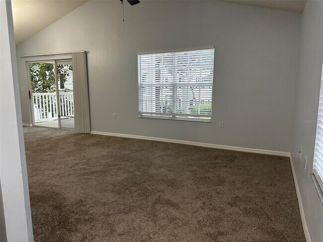 Foto del edificio - 10000 SW 52nd Ave