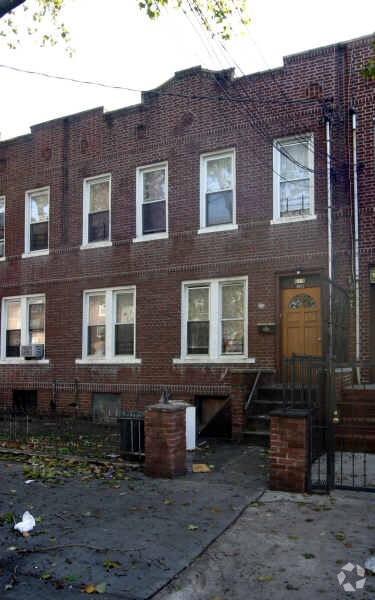 Foto principal - 615 Euclid Ave