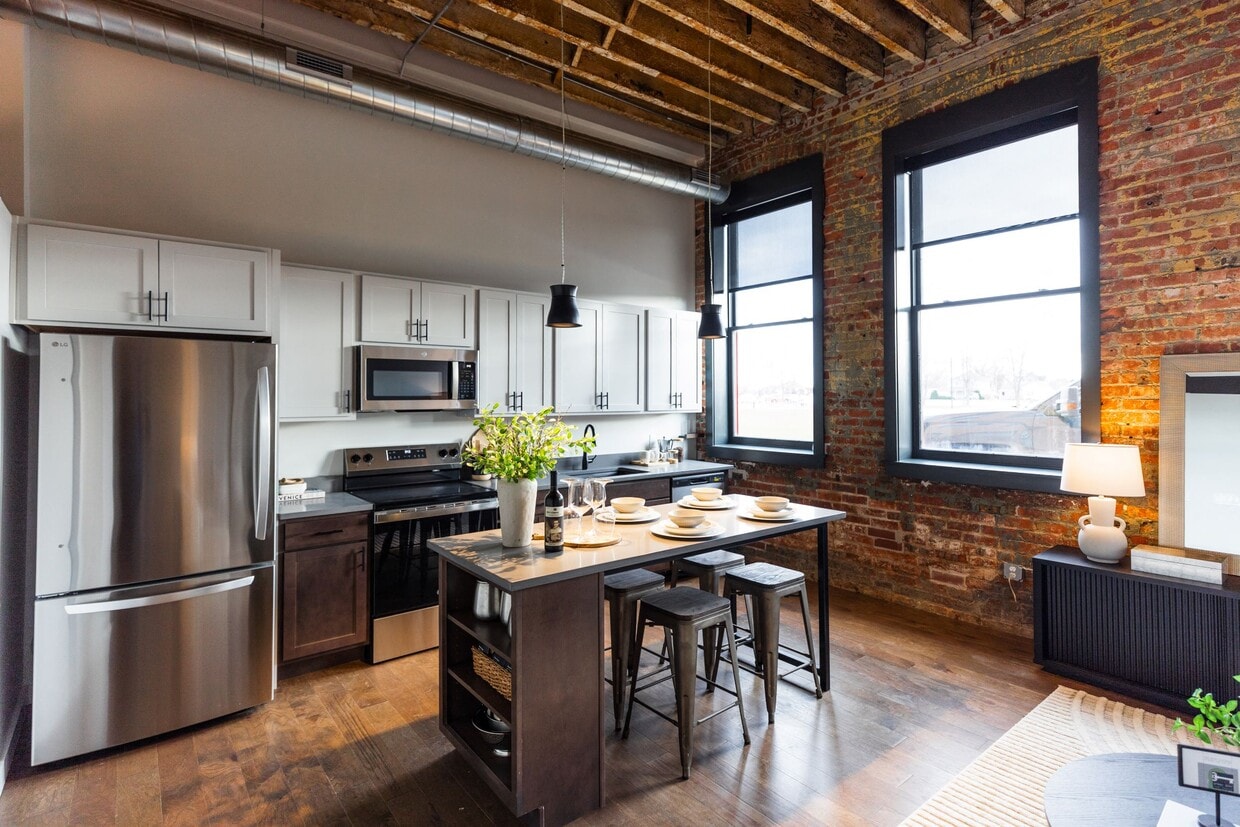 Primary Photo - Plant 1 Lofts