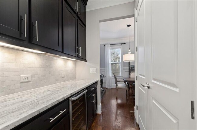 Building Photo - 340 Brownstones Cir NE