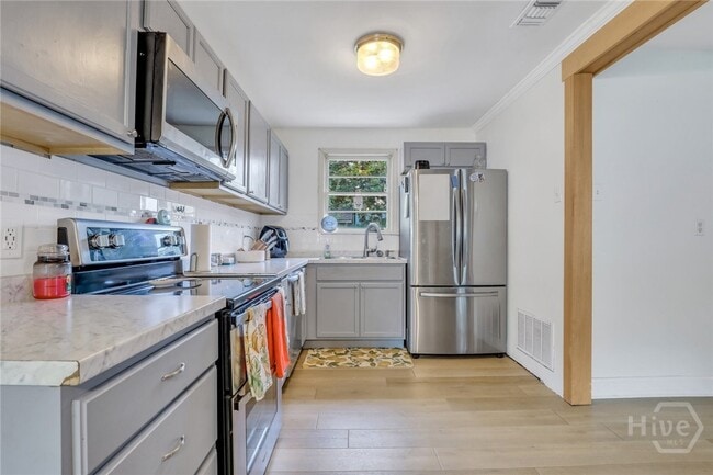 Building Photo - 311 Birkenhead Rd