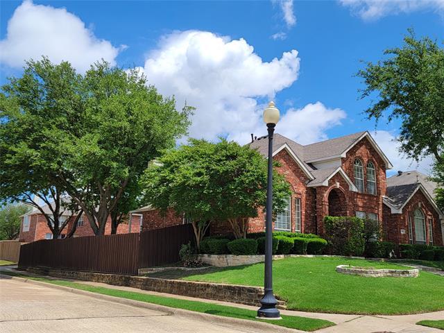 Foto del edificio - 1464 Summerhill Dr