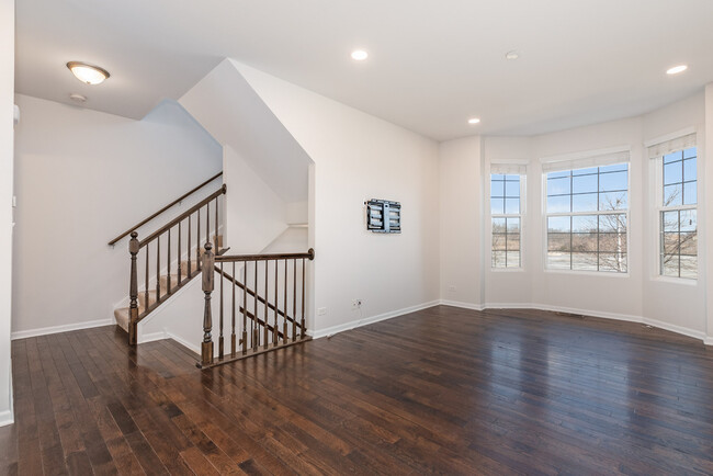 Building Photo - 10615 W 153rd St
