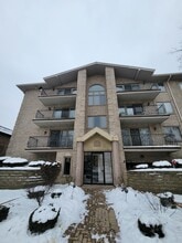 Building Photo - 10418 S Keating Ave