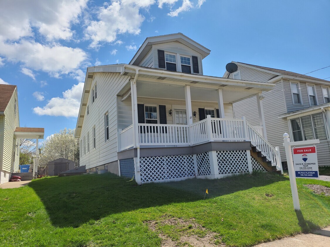 39 Fullerton St, Albany, NY 12209 House Rental in Albany, NY