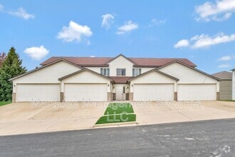 Building Photo - 213 Chateau Dr