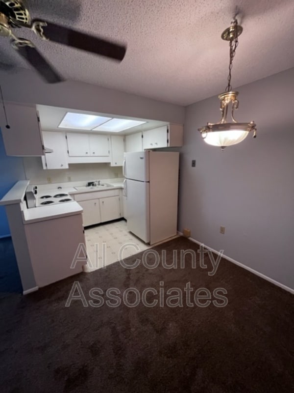 Building Photo - 6189 Chesham Dr