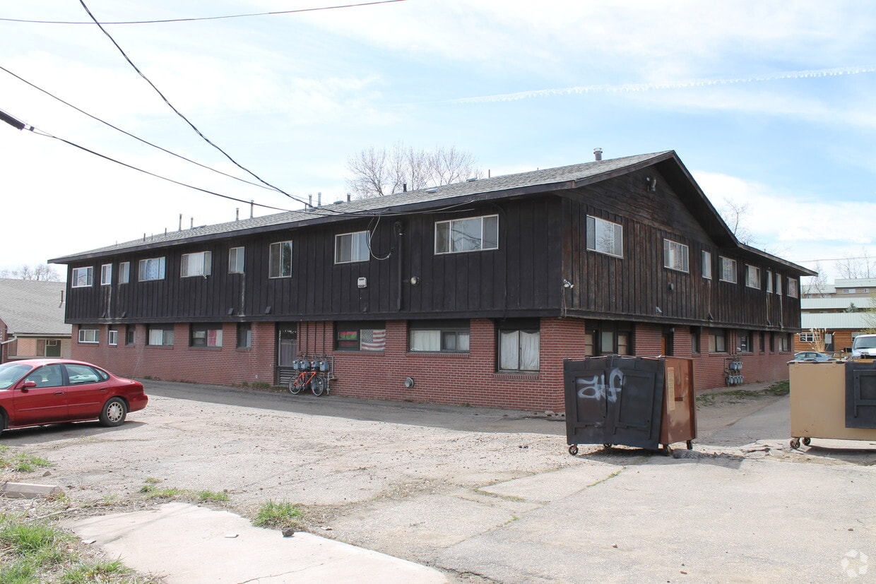 Building Photo - 2935 COLLEGE