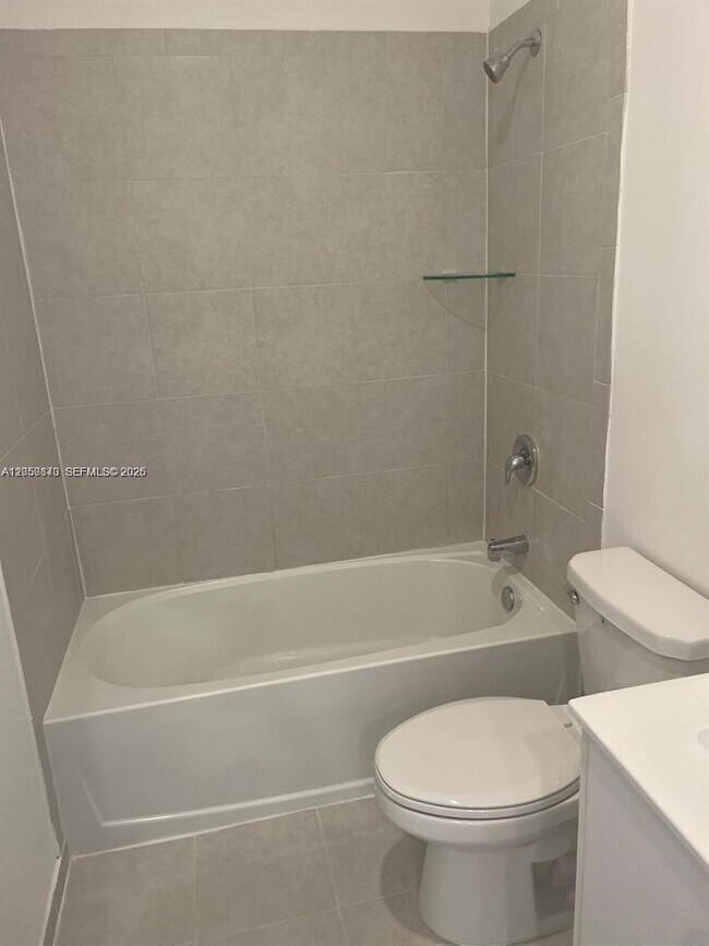 Foto del edificio - 1642 SE 26th Ter