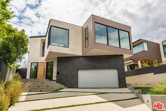 Building Photo - 1030 Centinela Ave