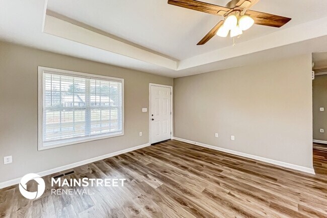 Foto del edificio - 695 Deans Ferry Rd