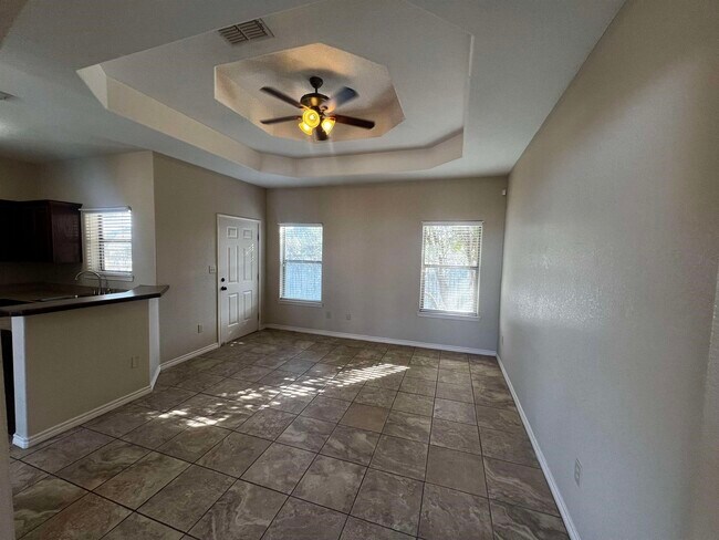 Building Photo - 204 Alyssa Dr
