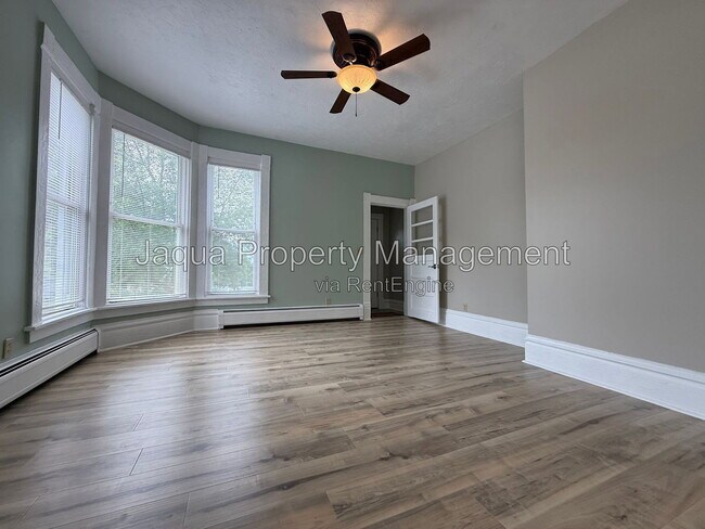 Foto del edificio - 508 N James St